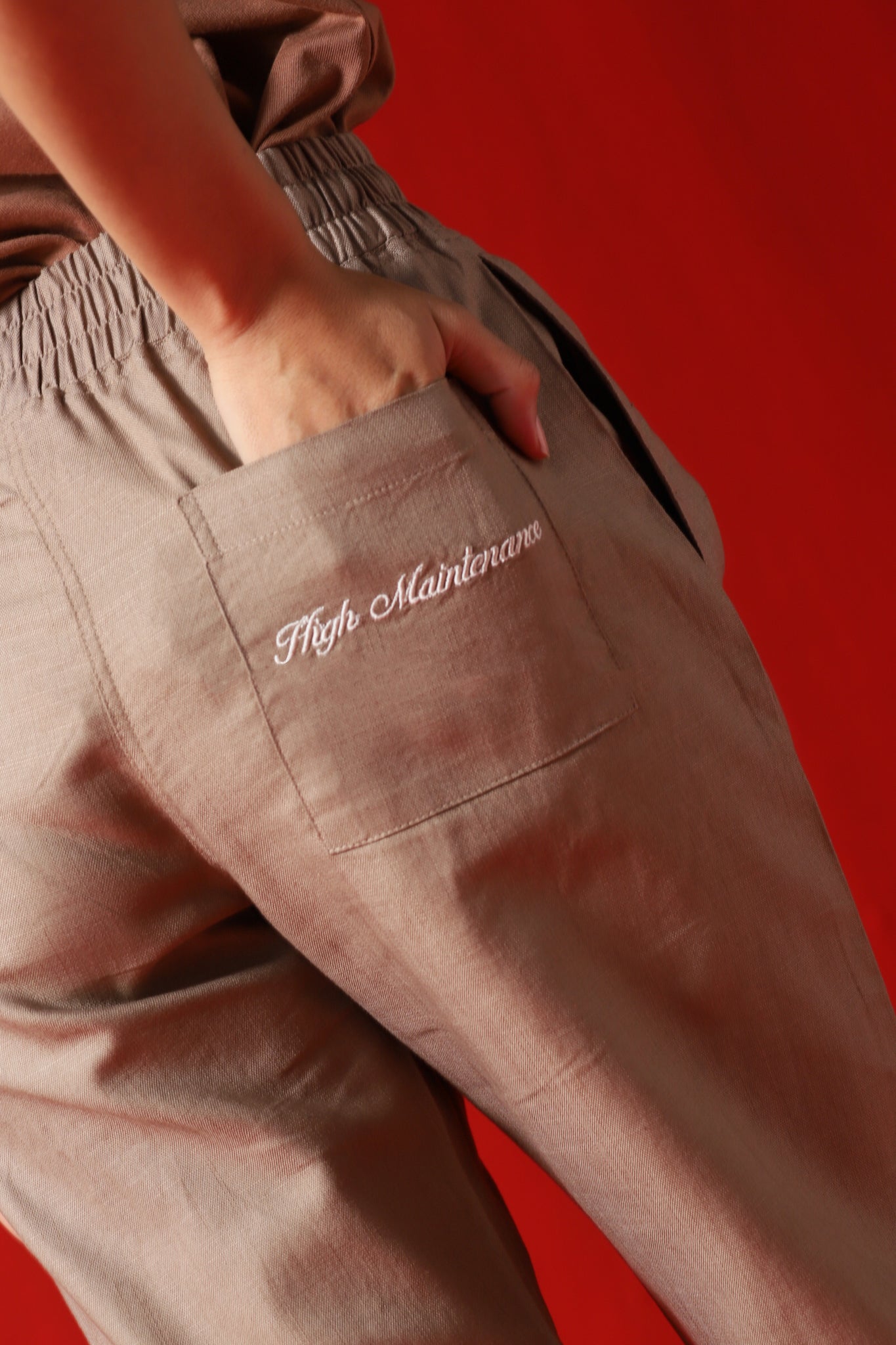 THE TEASE LINEN PANTS